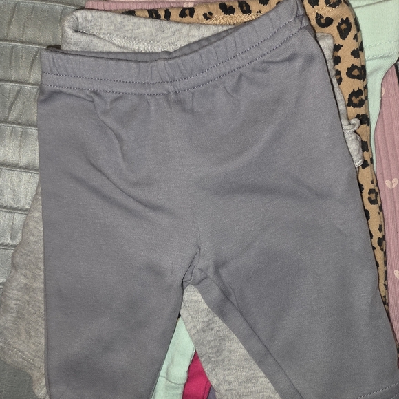 Baby Newborn Bundle - Picture 4 of 9